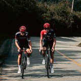Simon Pellaud (à droite) a fait découvrir les routes colombiennes à Arnaud Tissières